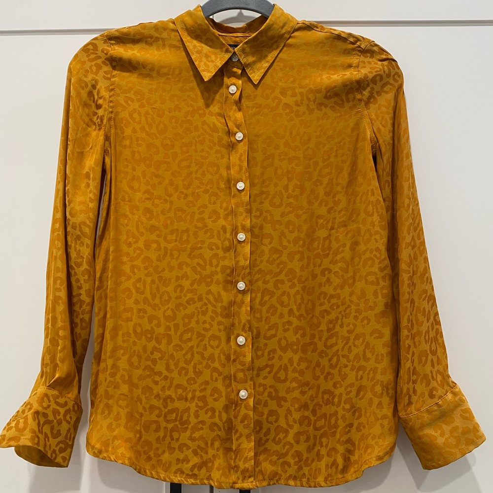 Banana republic shirt